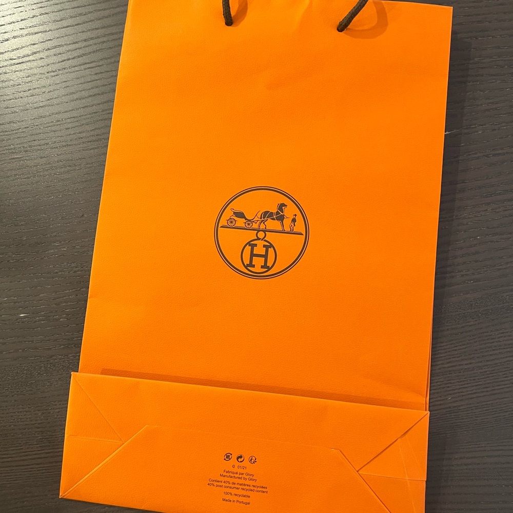 Hermes paper shopping bag Medium size